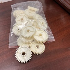 34B7504862 GEAR 31TH FUJI FRONTIER 340/330 USA STOCK