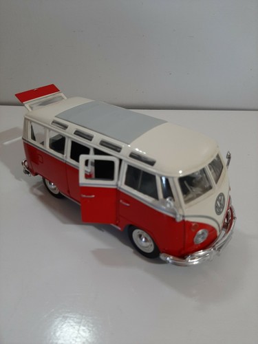 Maisto 1:24 Die Cast Volkswagen Samba Van/Bus - Picture 8 of 12