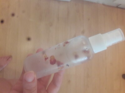 rose moon magic raumspray aus Kräutern, Ölen und Mondwasser