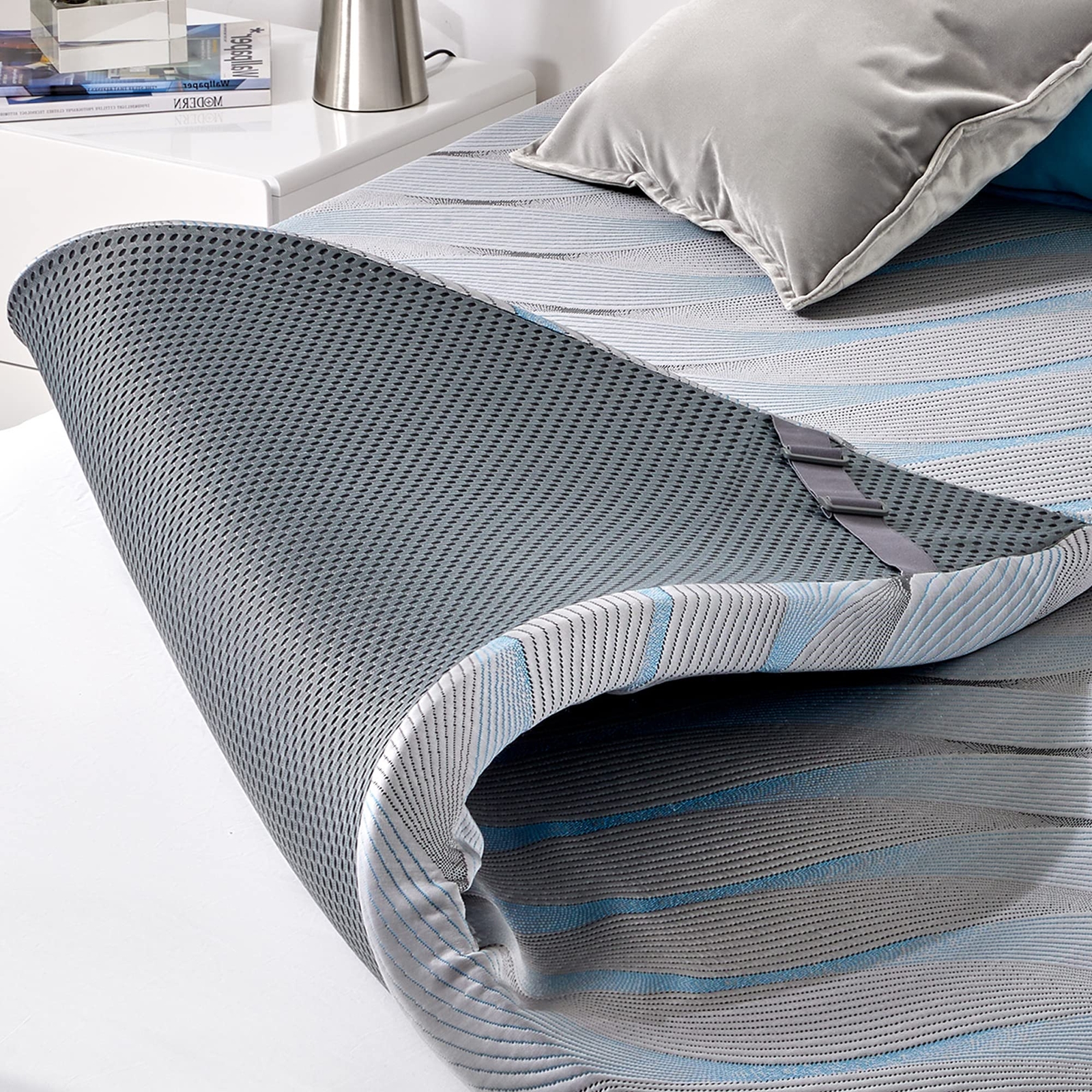 2 Inch King Mattress Topper Cooling Gel Memory Foam with Adjust Straps & Zipp...