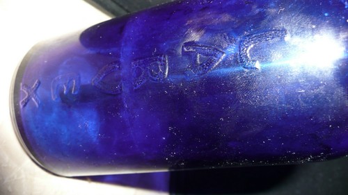 ¿De colección década de 1930? Botella azul cobalto a prueba de polillas en aerosol Larvex con aplicador de latón RARO - Imagen 7 de 8