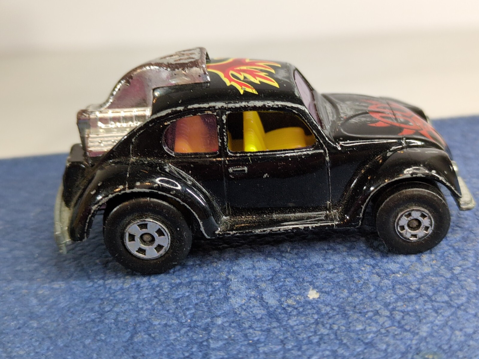 Picture 2 of 8