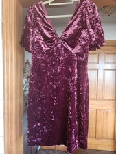 NWT Guess Burgundy Crush Velvet  Knee-length Dress With Stretch Size  16