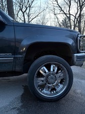22in Wheels And 32in Tires Off A Hummer
