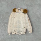 Foto 1 di 12