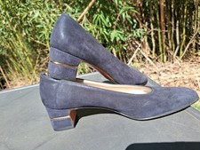 Vtg Salvatore Ferragamo Low Block Heel Shiny Navy/Gold Strip Woman Pump 6-6.5 2A