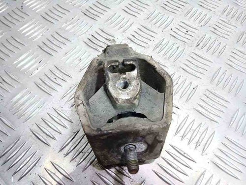 AUDI A6 4A2, C8 Getriebelager 4A0399151D 2.40 Diesel 1996 31307710