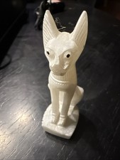 ägyptische Katzenfigur (Bastet-Darstellung)