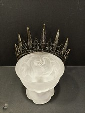 Unikalna piękna zła ciemna korona .. Pokaż swoją ciemną stronę z tym pięknem