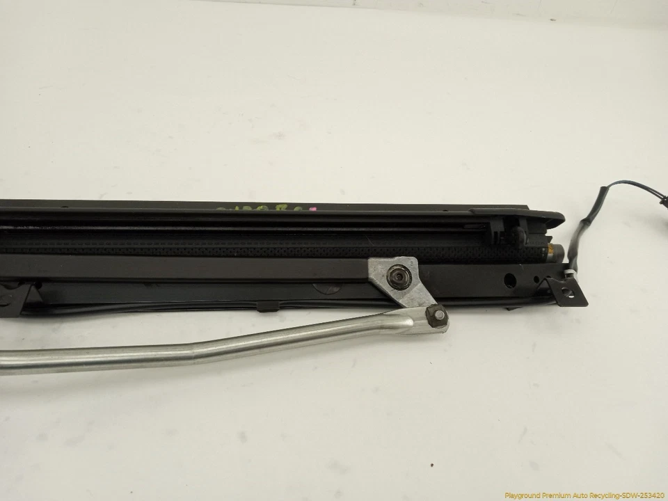 Paquete de paquete trasero retráctil Audi A6 C6 SEDAN pantalla de estante para 2005-2011 05 Foto 4 de 4