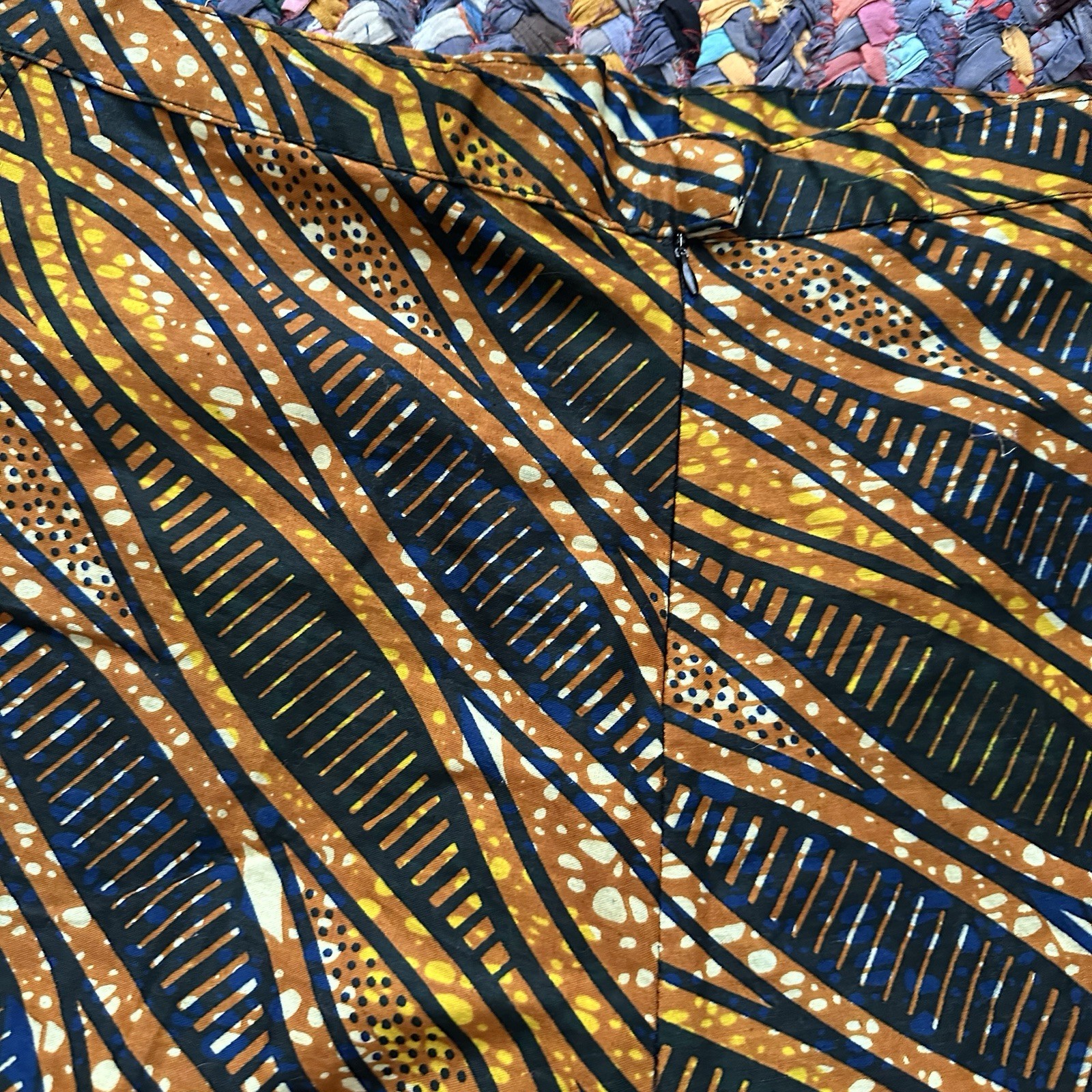 Handmade Ankara Vibrant Patterned Batik Flat Fron… - image 5