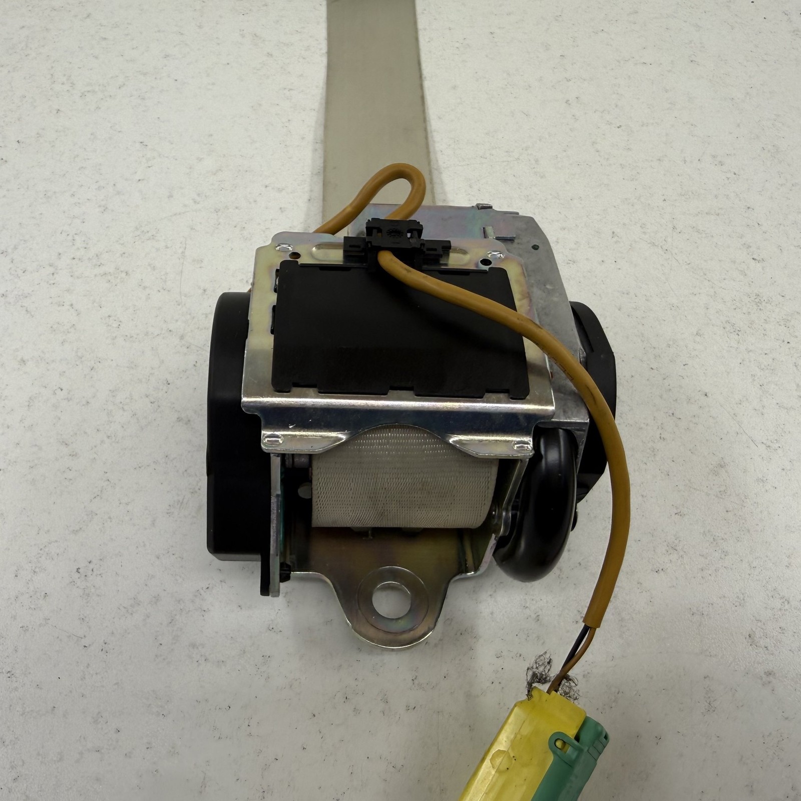 Bentley Flying Spur 2014-2018 Rear Left Seat belt retractor