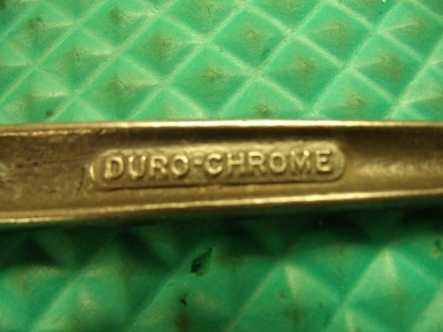 VINT. "DURO-CHROME"#4492 3/8" DRIVE REVERSIBLE RATCHET PAT. NO. 1902878 - Picture 4 of 9