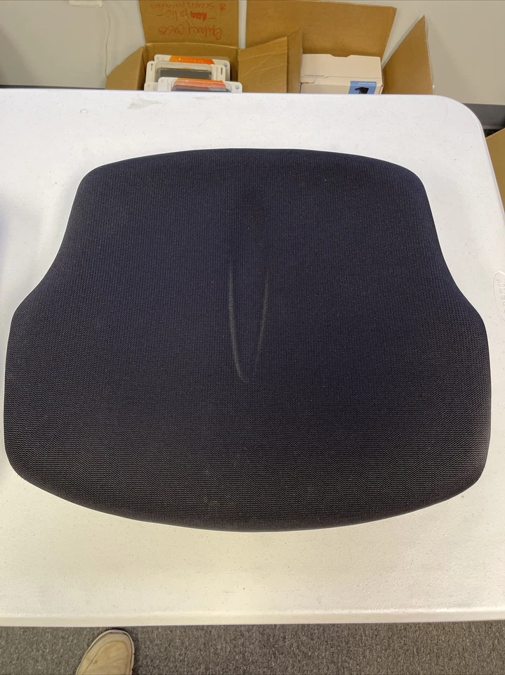 Humanscale Freedom Chair: GEL Seat Cushion; Black Color; Wave Fabric, Original - Image 4 of 4