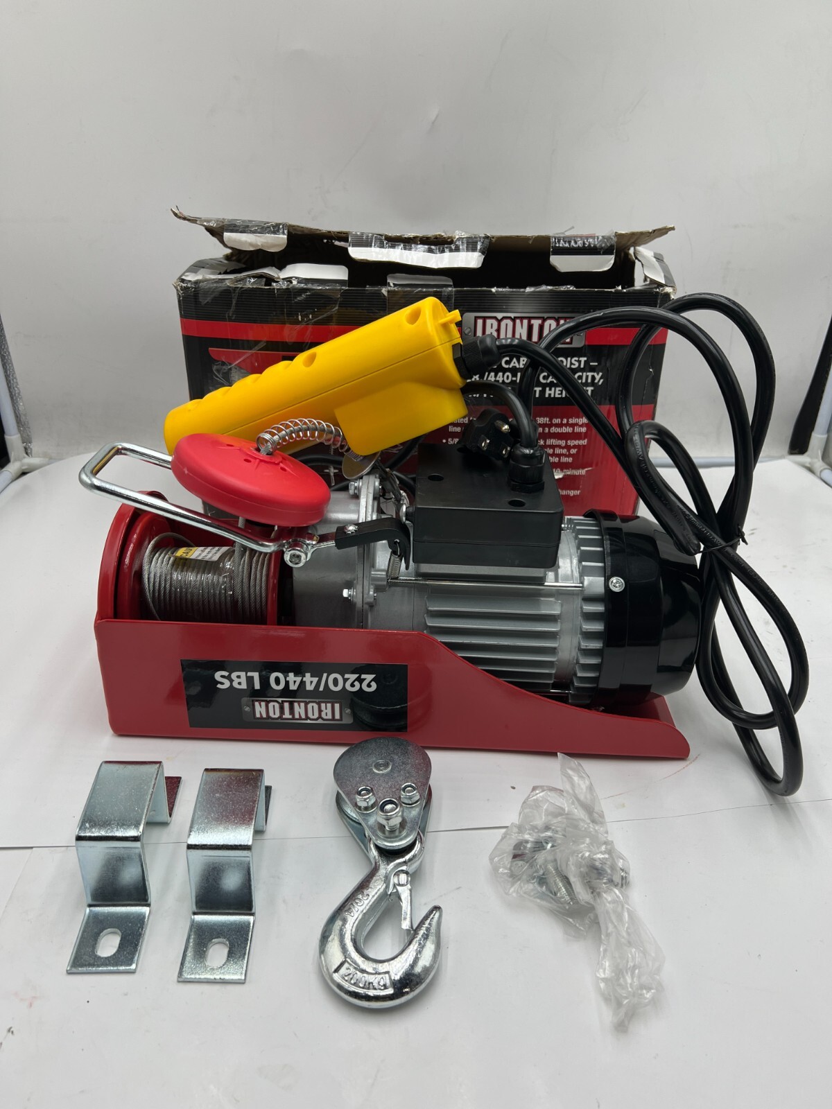 Ironton Electric Cable Hoist Item 4584189, AC 120V/60Hz, AMPs 4.1A, 5