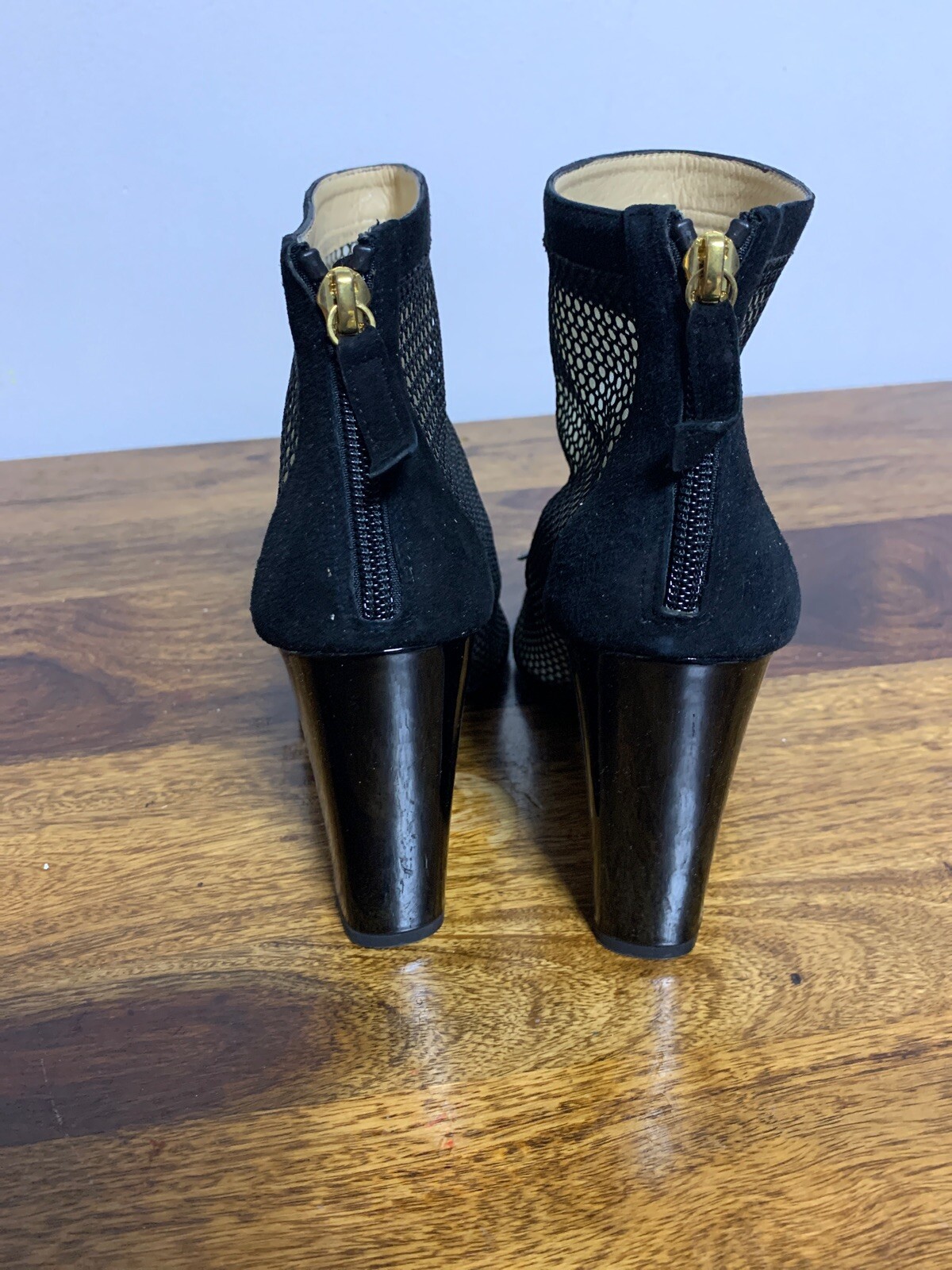 Sandales Moschino En Cuir Rouge Taille 7 B - Tongs Plates Chic Occasion Casual