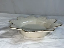 Vtg Lenox Meridian Collection Candy Dish Cream Ribbed Gold Trim Scalloped Edge 