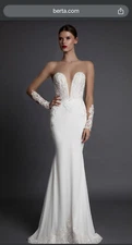 Berta Muse Alecia 17-122 Wedding Dress Size 38 Sample Condition Orig $11,000