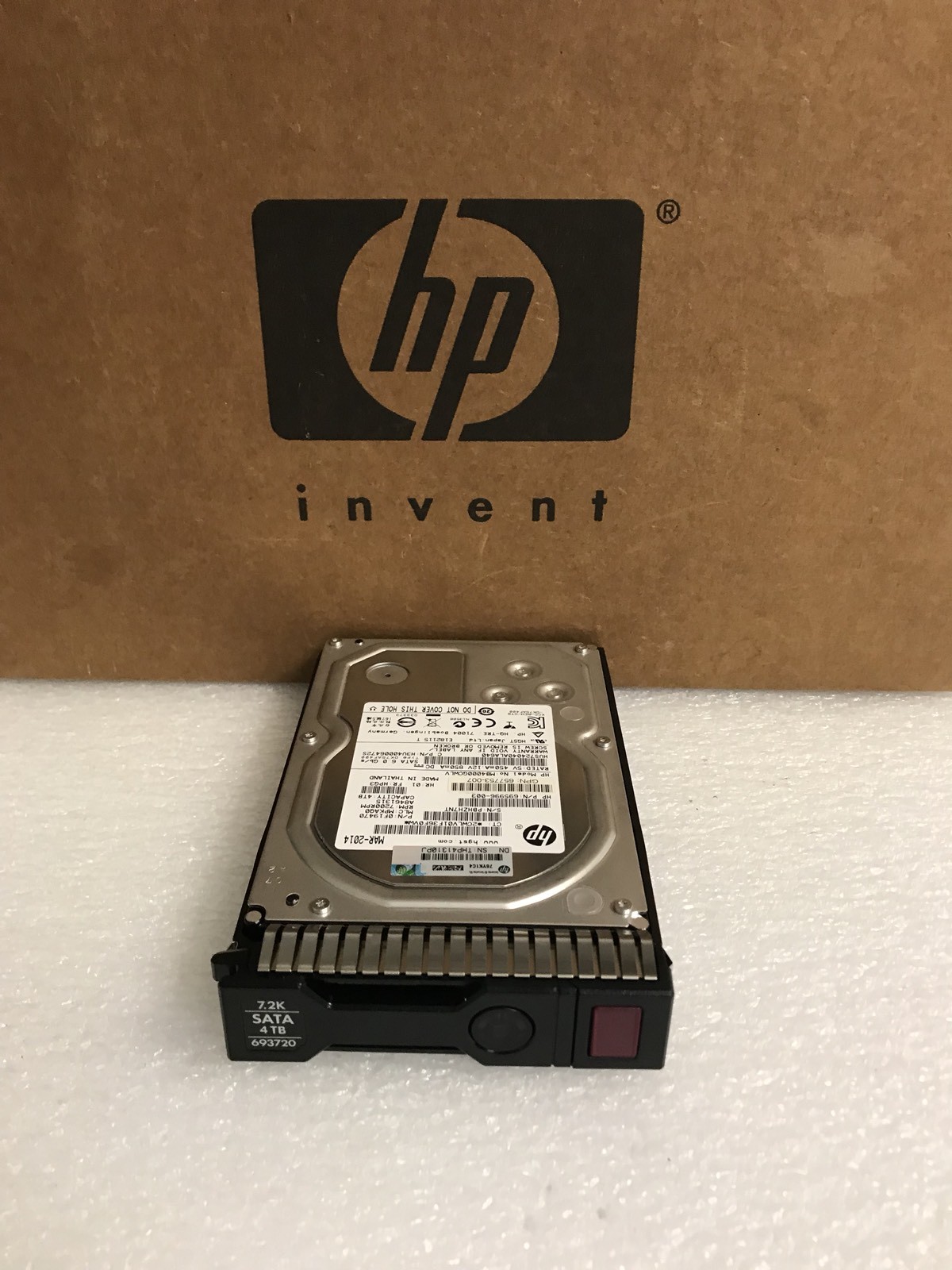 HP 693720-001 - HP 4TB SATA 6G 7.2K LFF HDD For G8-G10 Servers - Foto 5