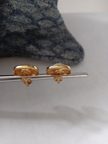 GIVENCHY Crystal Sparkle Clip On Earrings Rare Square Setting - Picture 6 of 9