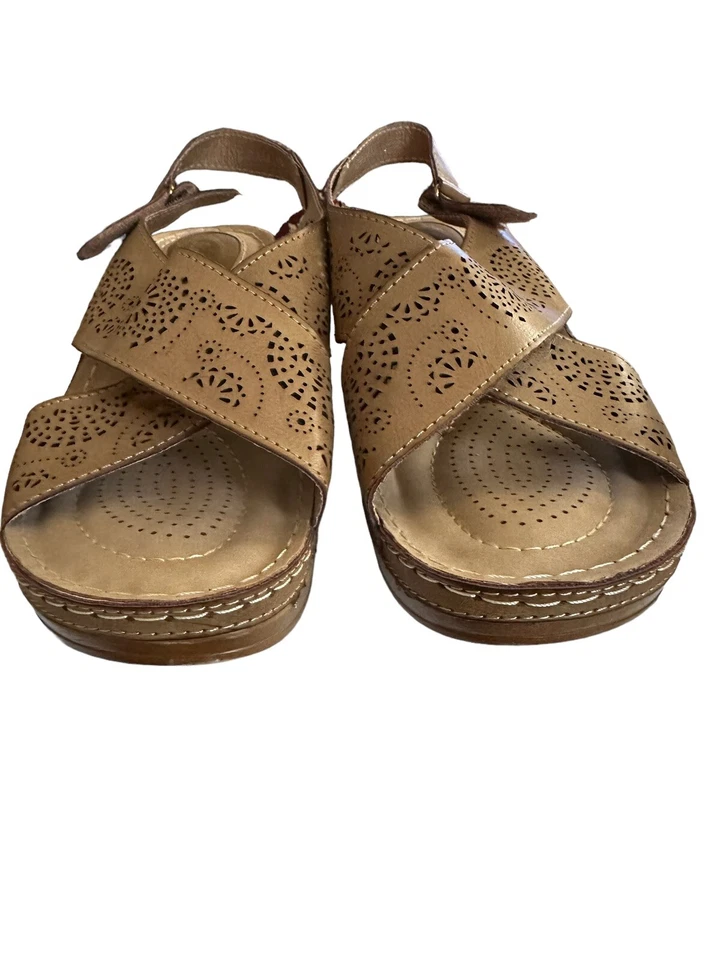 Женские слинги Italina из коричневой кожи с передним вырезом на танкетке размер 41 10 - Изображение 4 из 4