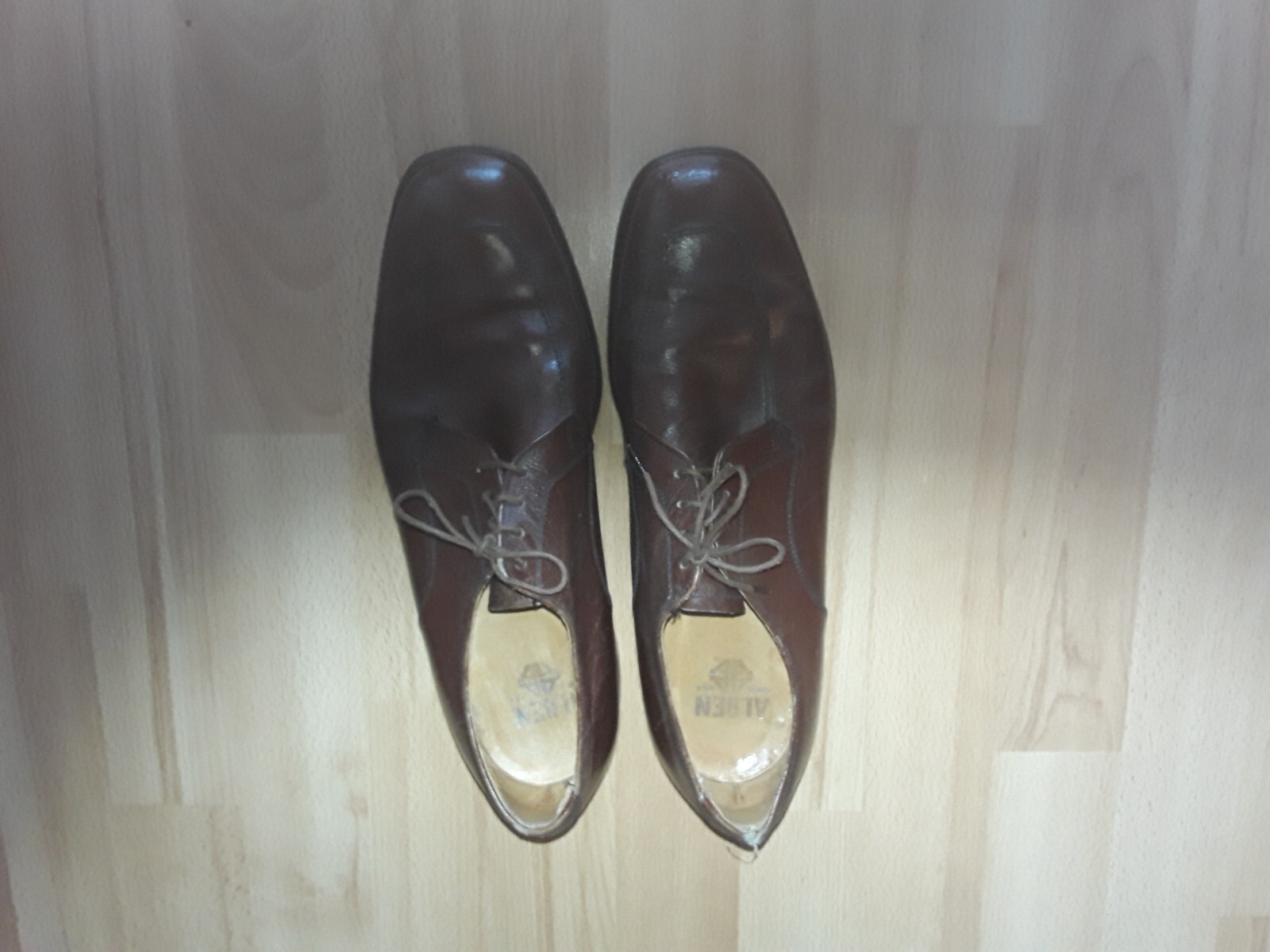 Alden 767 Burgundy Antiqued Calf Apron Toe Blucher