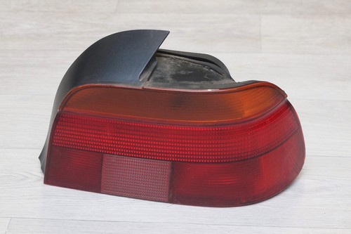 BMW 5er E39 Limousine VFL Rückleuchte Heckleuchte Rücklicht rechts 8363558 -8/00