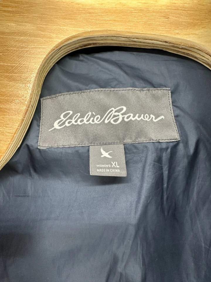 Eddie Bauer Quilted Down Puffer Full Zip Jacket Women's Size XL Removable Hood - Image 4 of 4