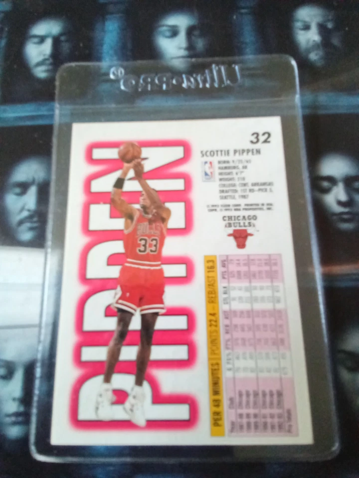 Scottie Pippen Fleer 1993-94 Basketball Card - Image 2 of 4
