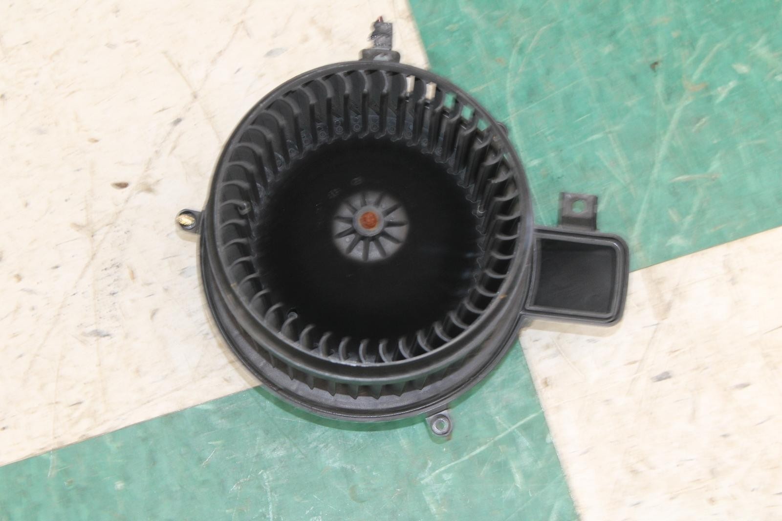 Maserati Ghibli 2014-2020 Blower motor