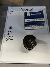 (1) NOS Guaranteed Parts Distributor Cap EP243 Genuine Vintage