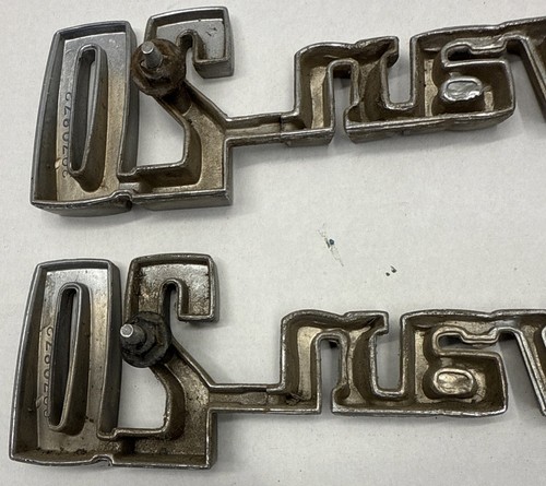 2-Vintage 1971-1976 Chevrolet Chevy Van 20 Emblems - Picture 6 of 10