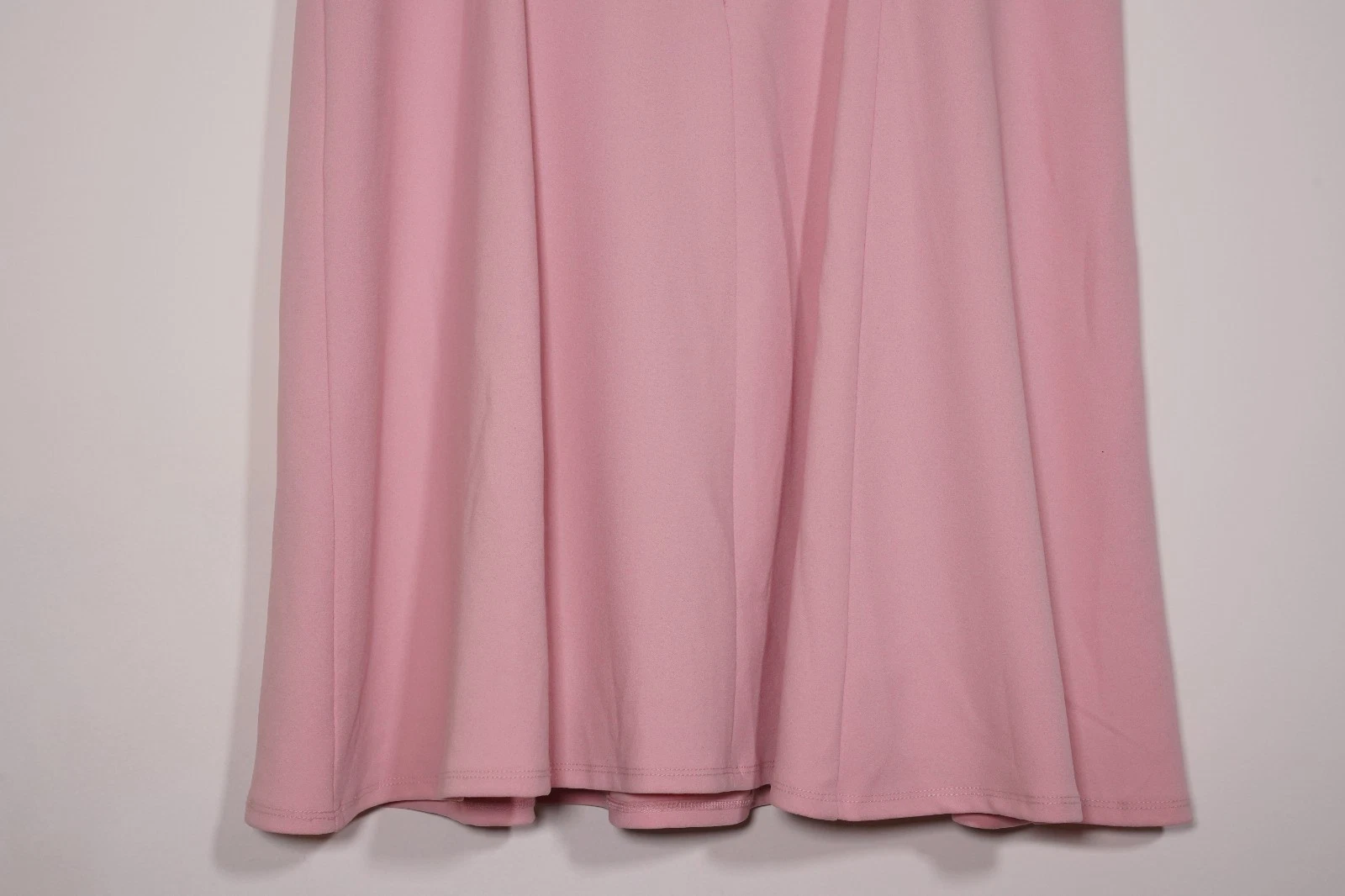 Abito donna ALYX smanicato aderente e svasato 16 rosa scollo a buco della serratura elasticizzato