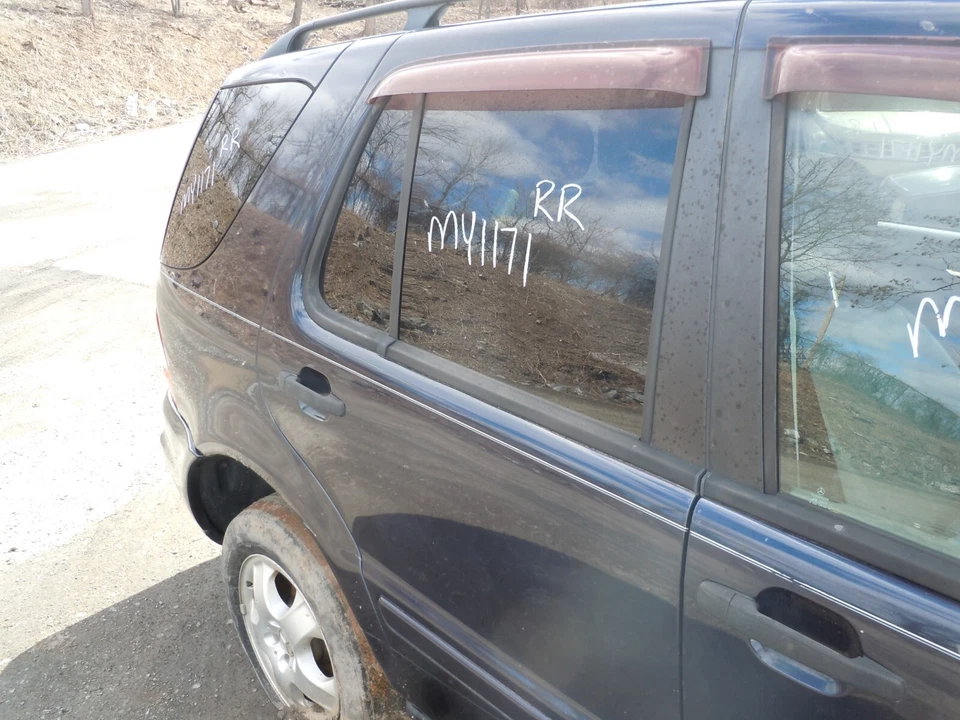 Mercedes-Benz ML320 2000-2003 conjunto de puerta trasera pasajero derecho OEM 359 Foto 2 de 3