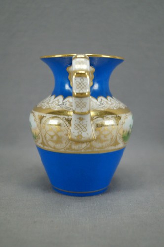 Late 19th Century Sevres Style Watteau Scene Blue & Gold Scrollwork Creamer - Picture 4 of 10