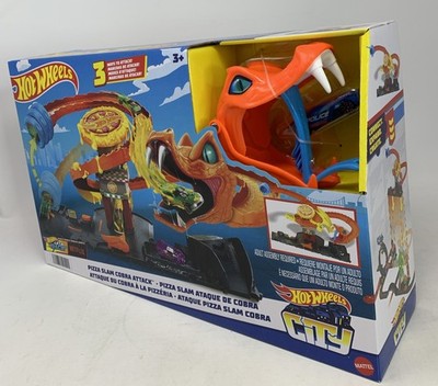 Hot Wheels  PIZZA SLAM COBRA ATTACK Playset w/ 1:64 Scale Car MATTEL '24 (B16)