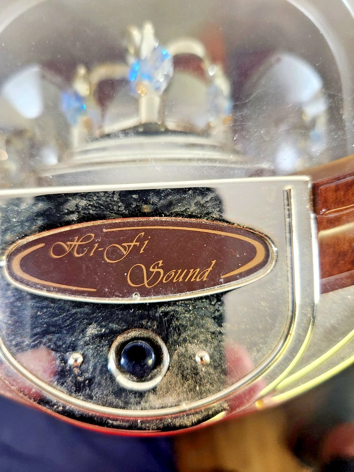 Seiko Melodies in Motion Swarovski Crystals QXM147BRH Clock Beatles & Elvis - Image 4 of 4