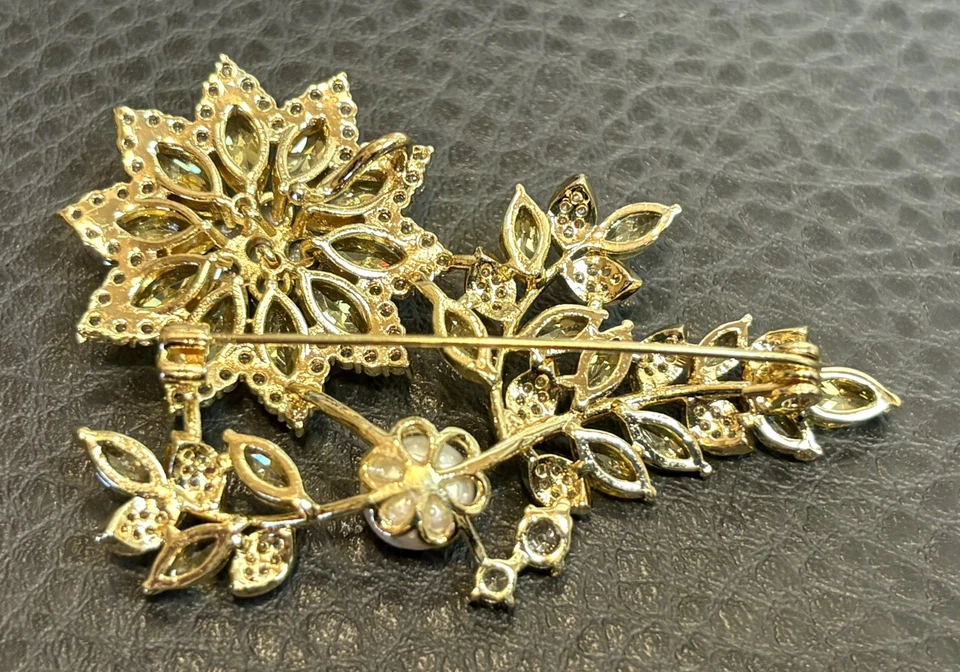 Brilliant CZ Cubic Zirconia Yellow Rose Flower Brooch Pin 14K Yellow Gold Plated - Image 4 of 4