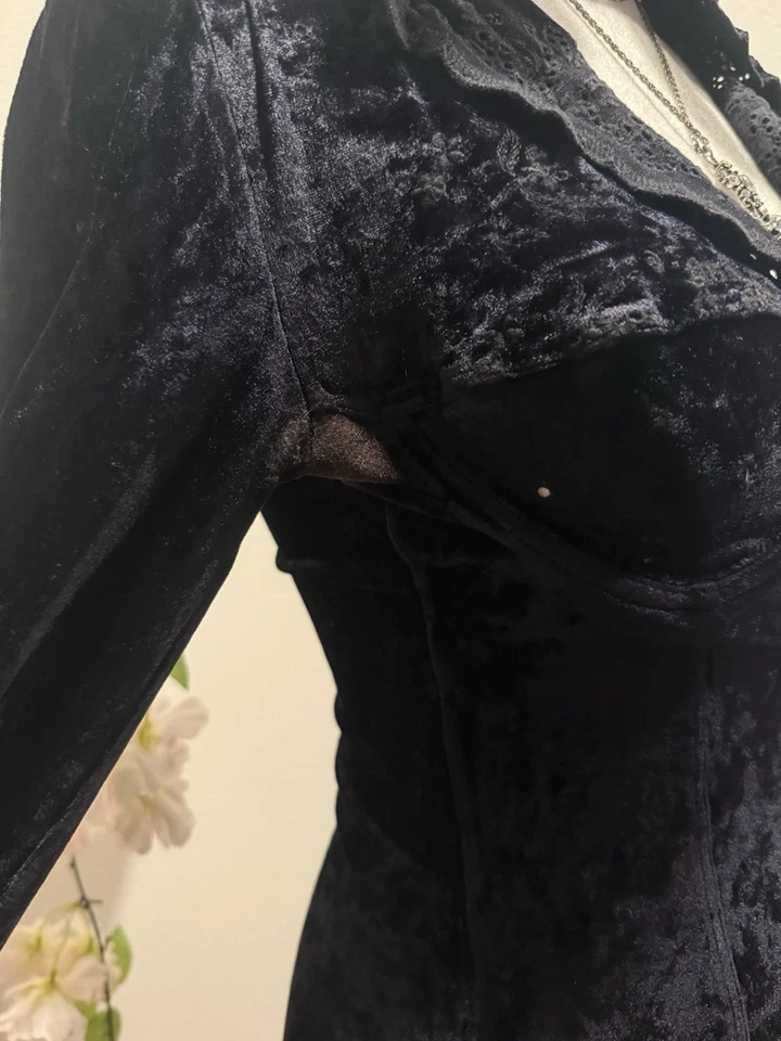 Precioso Vestido Vintage Anti Coqueteo Negro Terciopelo Gótico Con Capucha Talla Xs-s Foto 3 de 4