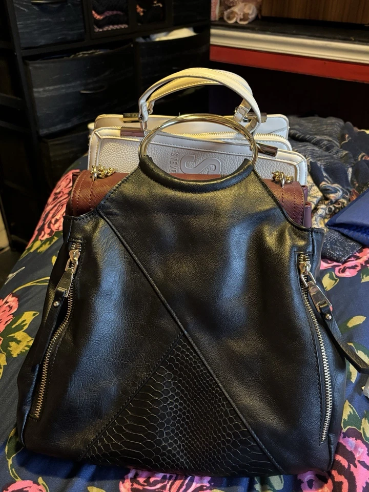 Bolso bandolera mediano de cuero Portland Foto 2 de 4