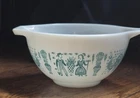 New ListingPyrex Turquoise 441 Blue Amish Butterprint Cinderella Mixing Bowl 1 1/2 Pint VGC
