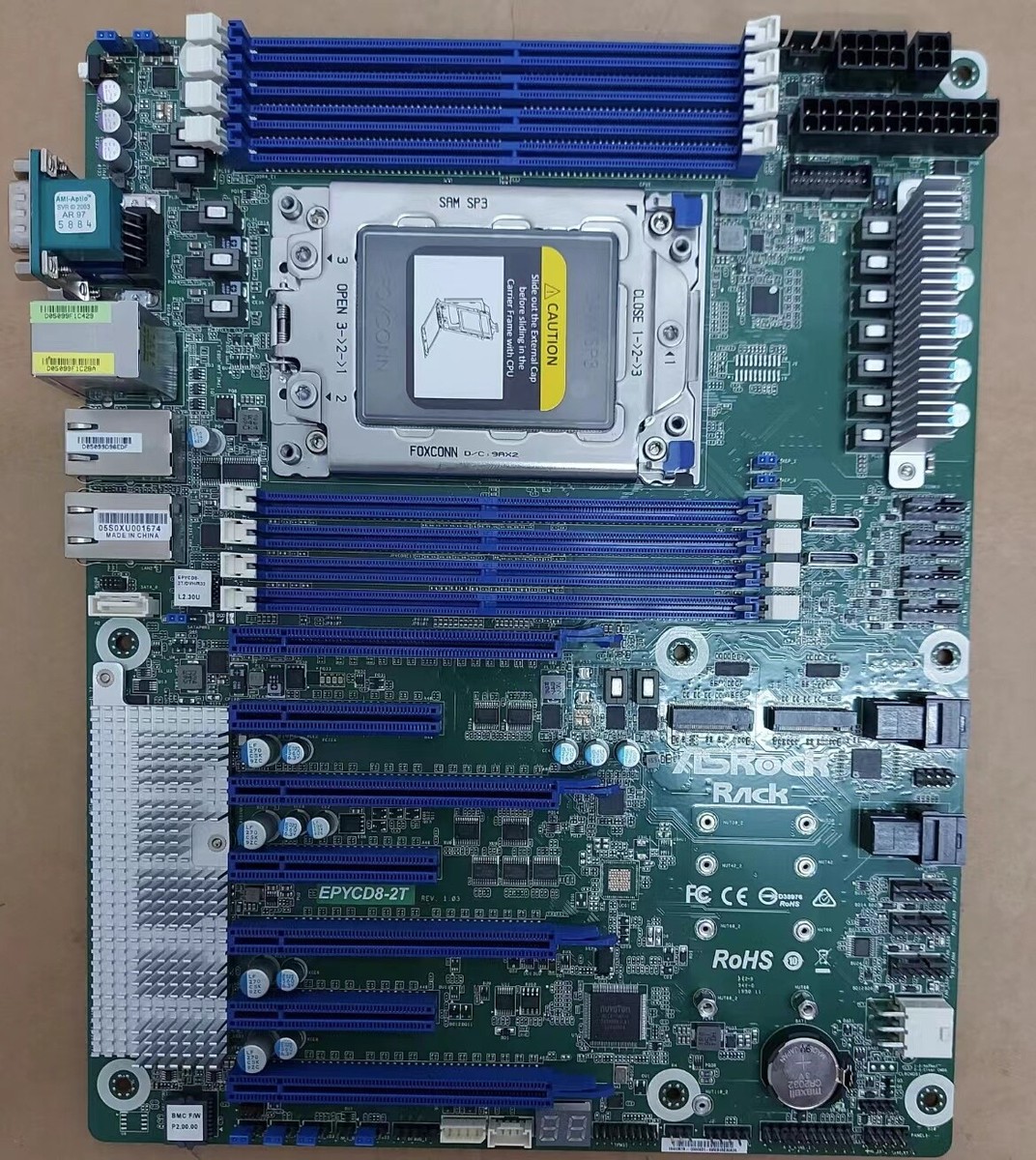 ASRock EPYCD8-2T motherboard supports EPYC 7001/7002 7 PCIE dual
