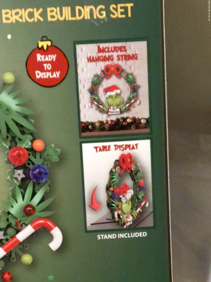 Brickcraft  Dr Seuss  Grinch Wreath  Brick Building Set  523 Pieces  Compatible - Image 3 of 4