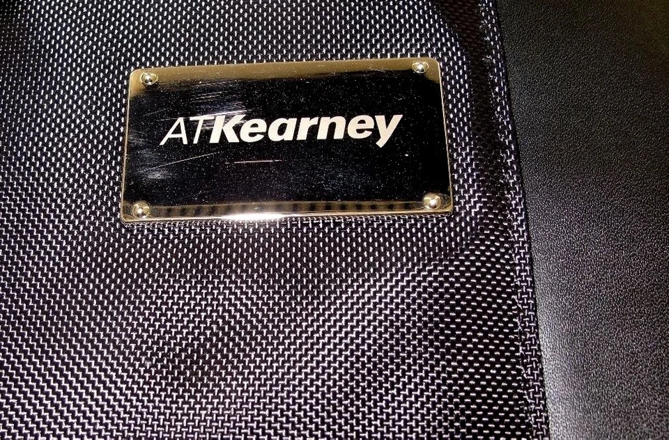 NEW Wenger Domain 10" Zippered  Tablet with eReader Case Black with Logo - Image 4 of 4