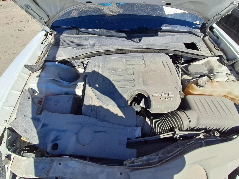 Used Tail Light Assembly fits: 2013 Dodge Charger decklid mounted Grade A - Image 3 of 4