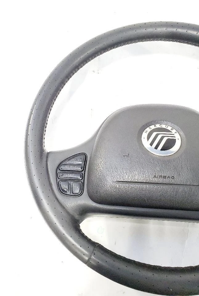 Mercury Marauder 2003 OEM volante completo desgaste menor en botones Foto 3 de 4