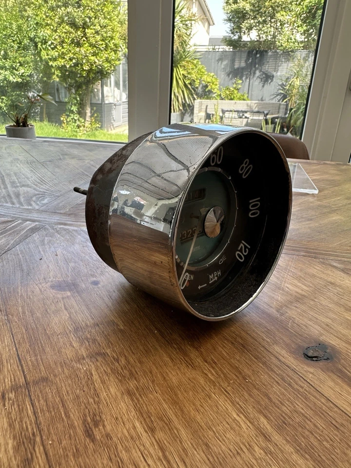 Volvo P1800S p1800 original Speedometer / Gauge / Speedo 1960s MPG - Image 3 of 4