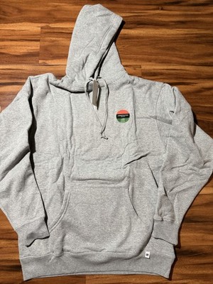 undefeated badge pullover hoodie