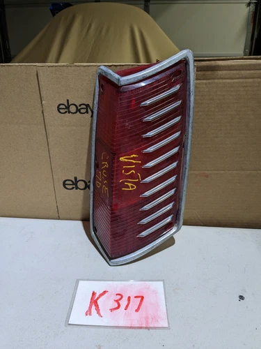 1970 71 72 OLDSMOBILE VISTA CRUISER ORIGINAL TAIL LIGHT BEZEL 5962422 - OEM