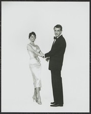 SOPHIA LOREN CARY GRANT in Houseboat (1990s) HOLDING HANDS